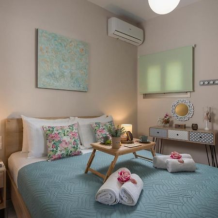 Floral Beach Apt With Lux Extras & Special Treats Kolymbari Exterior photo